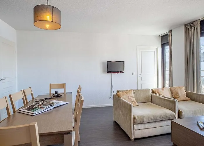 Madame Les Terrasses De Véret Apartahotel