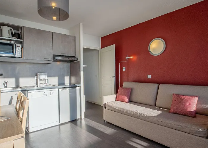Madame Les Terrasses De Véret 3*